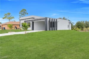 907 9th Street, Lehigh Acres, FL 33972 - MLS#2025024849