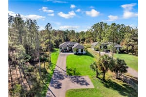 2844 37th Ave Ne, Naples