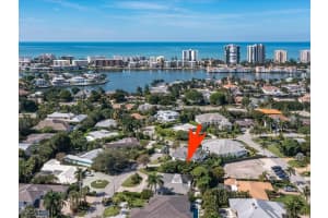 635 Fountainhead Ln Naples, FL 34103 - Off Market