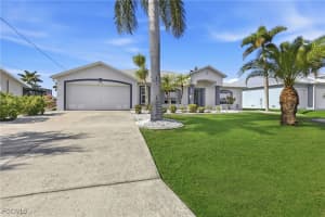 4219 Eastlake Court, Port Charlotte, FL 33948 - MLS#2025025189