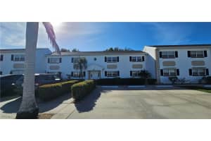 1506 Edgewater Cir 2, Fort Myers