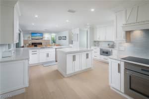 635 Fountainhead Lane, Naples, FL 34103 - MLS#2025025260