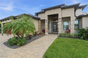 2728 Sw 25th St, Cape Coral