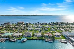 441 Bayshore Drive, Cape Coral, FL 33904 - MLS#2025025393