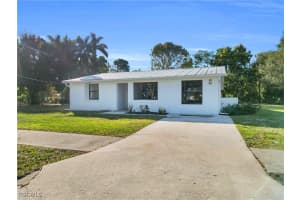 356 New York Drive, Fort Myers, FL 33905 - MLS#2025025593