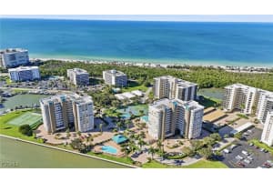 25 Bluebill Avenue, Naples, FL 34108 - MLS#2025025640