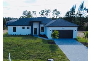 1924 33rd Lane, Cape Coral, FL 33909 - MLS#2025025713