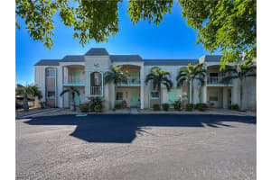 304 Tudor Dr 7, Cape Coral