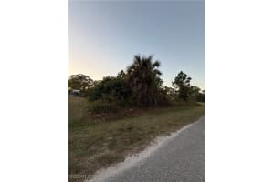 609 Wellington Avenue, Lehigh Acres, FL 33972 - MLS#2025025854