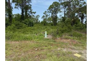 422 PAULINE Avenue, Lehigh Acres, FL 33974 - MLS#2025025921