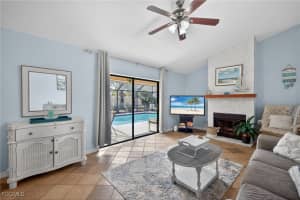 1224 4th Place, Cape Coral, FL 33909 - MLS#2025026056