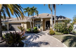 1517 Sw 57th Ter, Cape Coral