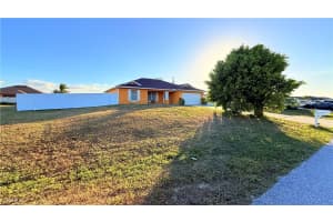 522 21st Terrace, Cape Coral, FL 33993 Sold 02/05/26