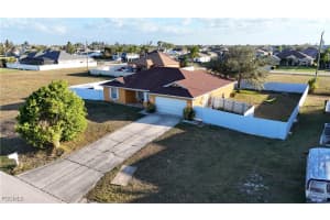 522 21st Terrace, Cape Coral, FL 33993 Sold 02/05/26