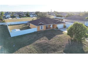 522 21st Terrace, Cape Coral, FL 33993 Sold 02/05/26