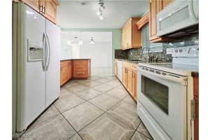 211 S Lake Dr, Lehigh Acres