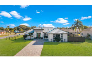 24 Crestwood Circle, Lehigh Acres, FL 33936 - MLS#2025026253