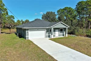 374 Nestle Avenue, Lehigh Acres, FL 33972 - MLS#2025026267