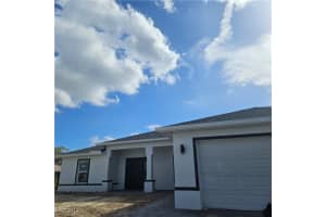 904 Vogiantzis Parkway, Cape Coral, FL 33909 - MLS#2025026300