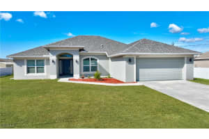 1923 Villia St, Lehigh Acres