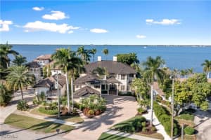 2840 Valencia Way, Fort Myers, FL 33901 - MLS#2026000008