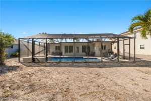 425 Donora Boulevard, Fort Myers Beach, FL 33931 - MLS#2026000018