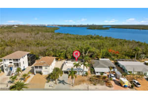 425 Donora Boulevard, Fort Myers Beach, FL 33931 - MLS#2026000018