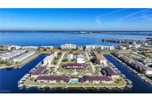240 Lewis Cir 513, Punta Gorda
