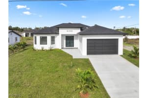 4006 5th Street, Lehigh Acres, FL 33976 - MLS#2026000276