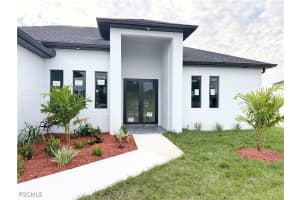 916 Nicholas Parkway, Cape Coral, FL 33991 - MLS#2026000345