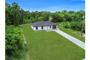 206 Pembroke, Lehigh Acres, FL 33974 - MLS#2026000380