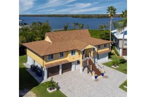 21520/522 Indian Bayou Drive, Fort Myers Beach, FL 33931 - MLS#2026000463