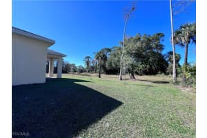 3035 Harvard Cir Labelle, FL 33935 - Off Market