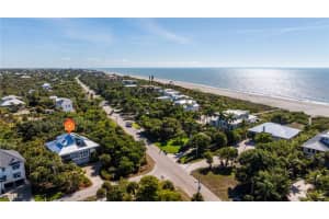 454 Sea Oats Dr, Sanibel
