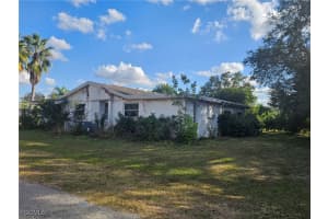 2201 Parkview Drive, Fort Myers, FL 33905 - MLS#2026000679