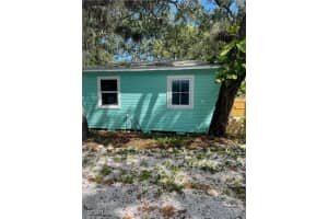 784 Oak Street, Fort Myers Beach, FL 33931 - MLS#2026000835