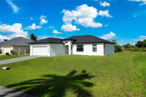 2008 24th Place, Cape Coral, FL 33993 - MLS#2026000871