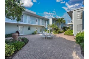 665 12th Avenue, Naples, FL 34102 - MLS#2026000881