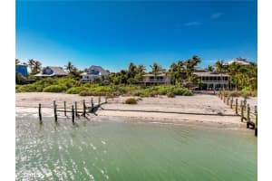 131 Kingfisher Dr, Captiva