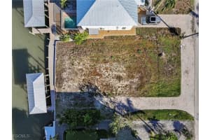 225 Tropical Shore Way, Fort Myers Beach, FL 33931 - MLS#2026001026