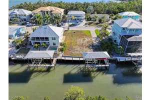 225 Tropical Shore Way, Fort Myers Beach, FL 33931 - MLS#2026001026