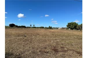 688 Bell Boulevard, Lehigh Acres, FL 33974 - MLS#2026001289