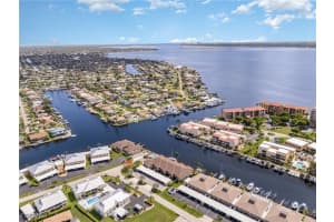 4001 Se 19th Pl B1, Cape Coral