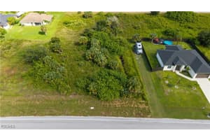 819 Milwaukee Boulevard, Lehigh Acres, FL 33974 - MLS#2026001362