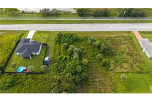 819 Milwaukee Boulevard, Lehigh Acres, FL 33974 - MLS#2026001362