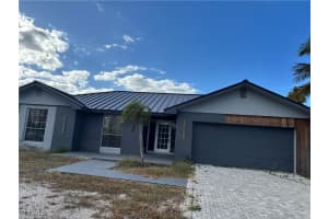888 Limpet Dr, Sanibel