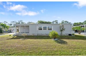 9814 Creekwood Lane, Fort Myers, FL 33905 - MLS#2026001471