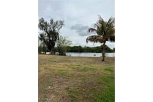 2111 Gardner Court, Alva, FL 33920 - MLS#2026001519