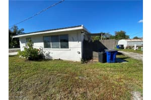 1746 Pacific Ave, North Fort Myers