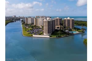 17 Bluebill Avenue, Naples, FL 34108 - MLS#2026001607